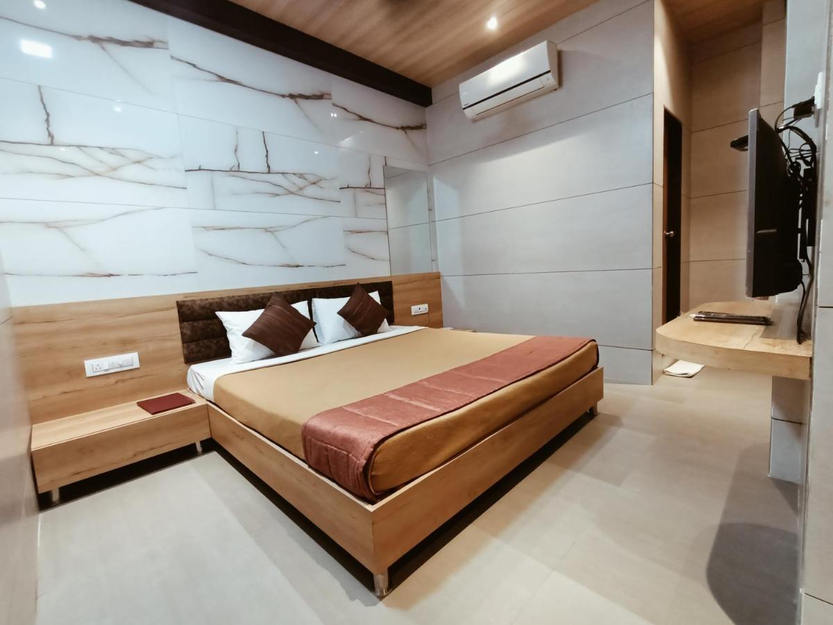 Hotel Prasad Nx Mumbai Kültér fotó