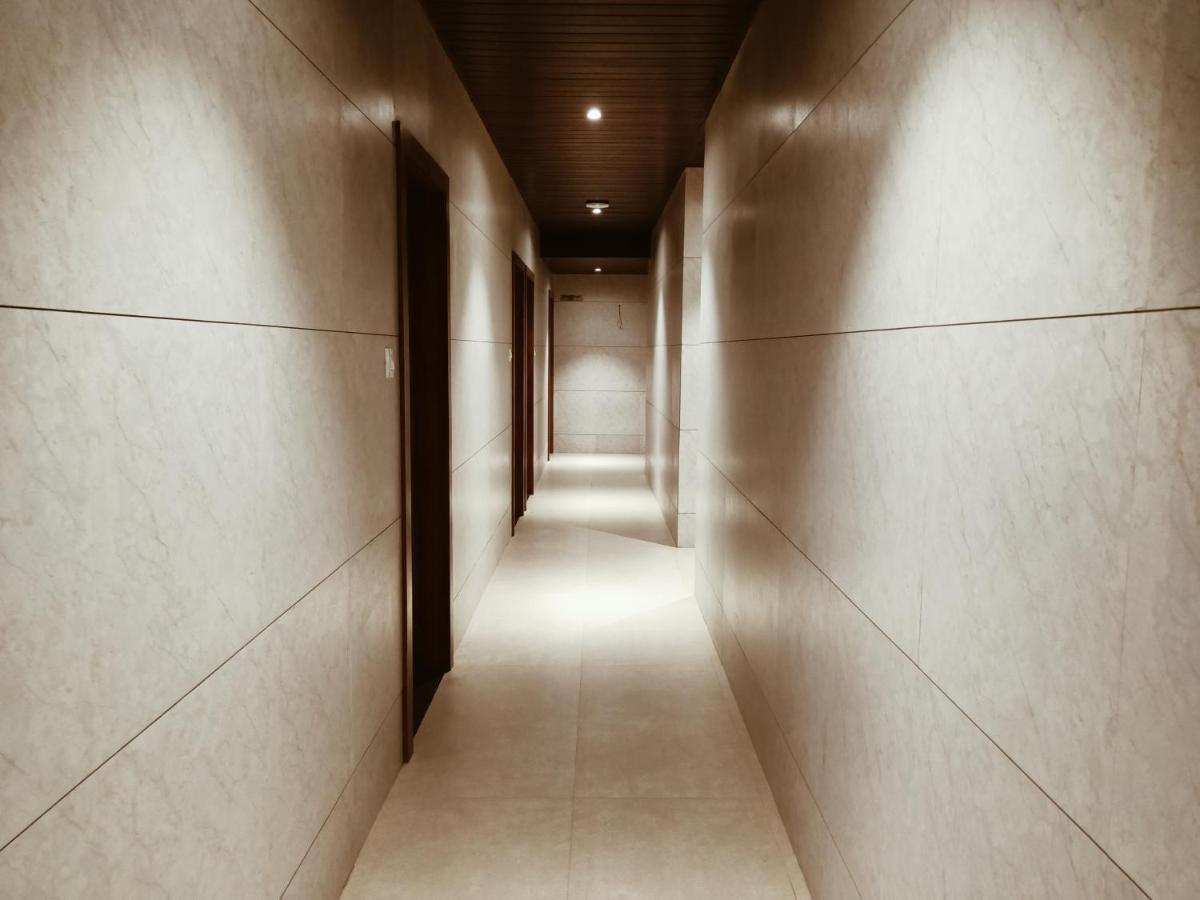Hotel Prasad Nx Mumbai Kültér fotó